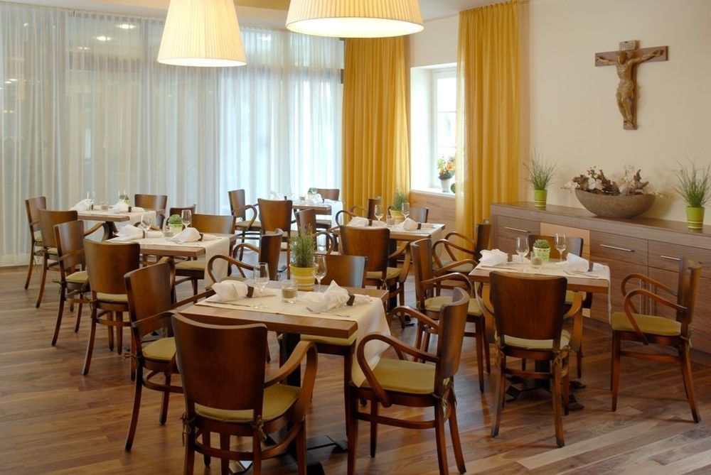 Lambrechterhof - Das Naturparkhotel Занкт-Ламбрехт Ресторан фото